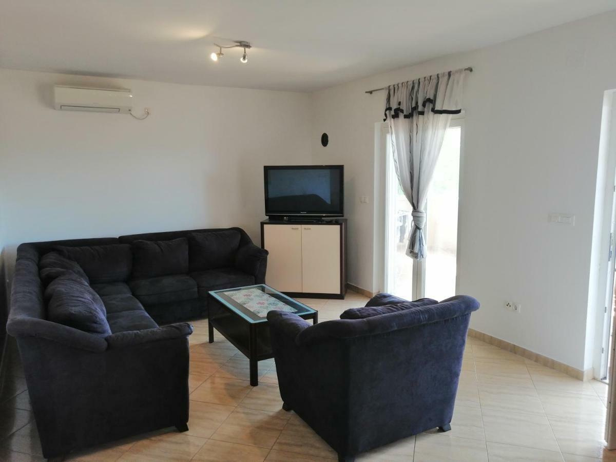 Apartman Rosanda Posedarje Exterior photo